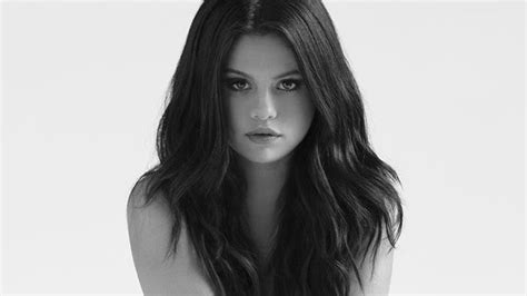 selena gomez nude photoshoot|Selena Gomez Goes Topless, Strips Down for Revival Album Cover